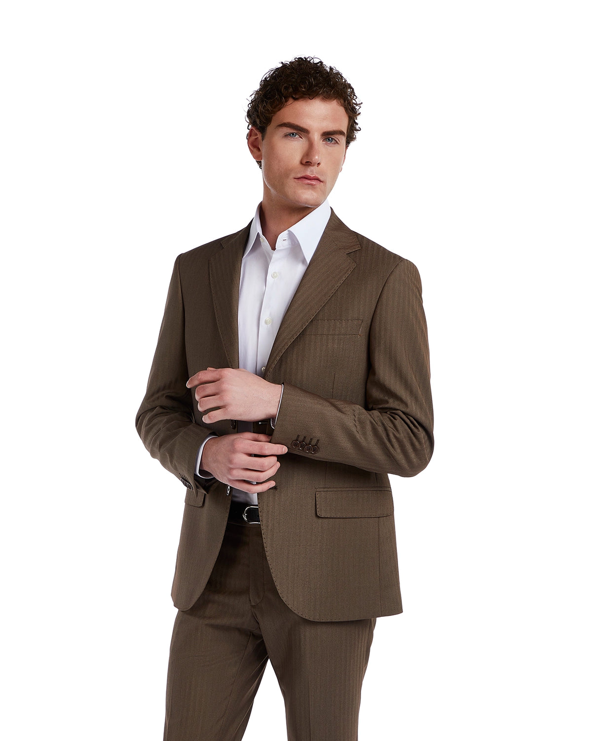 Brown striped men’s suit made from breathable fabric, featuring a tailored fit and classic notch lapels.