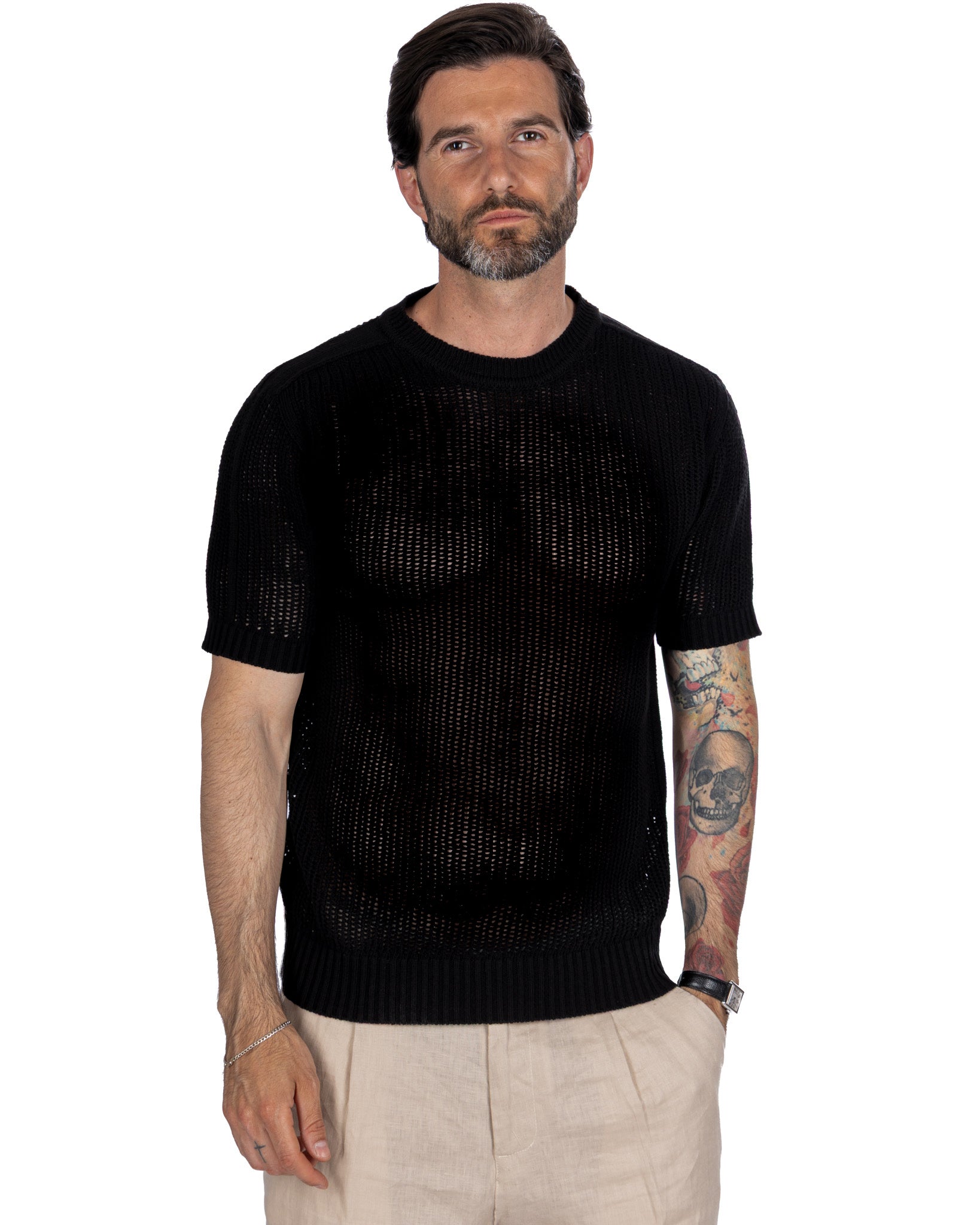 Grigor - camiseta oversize perforada negra