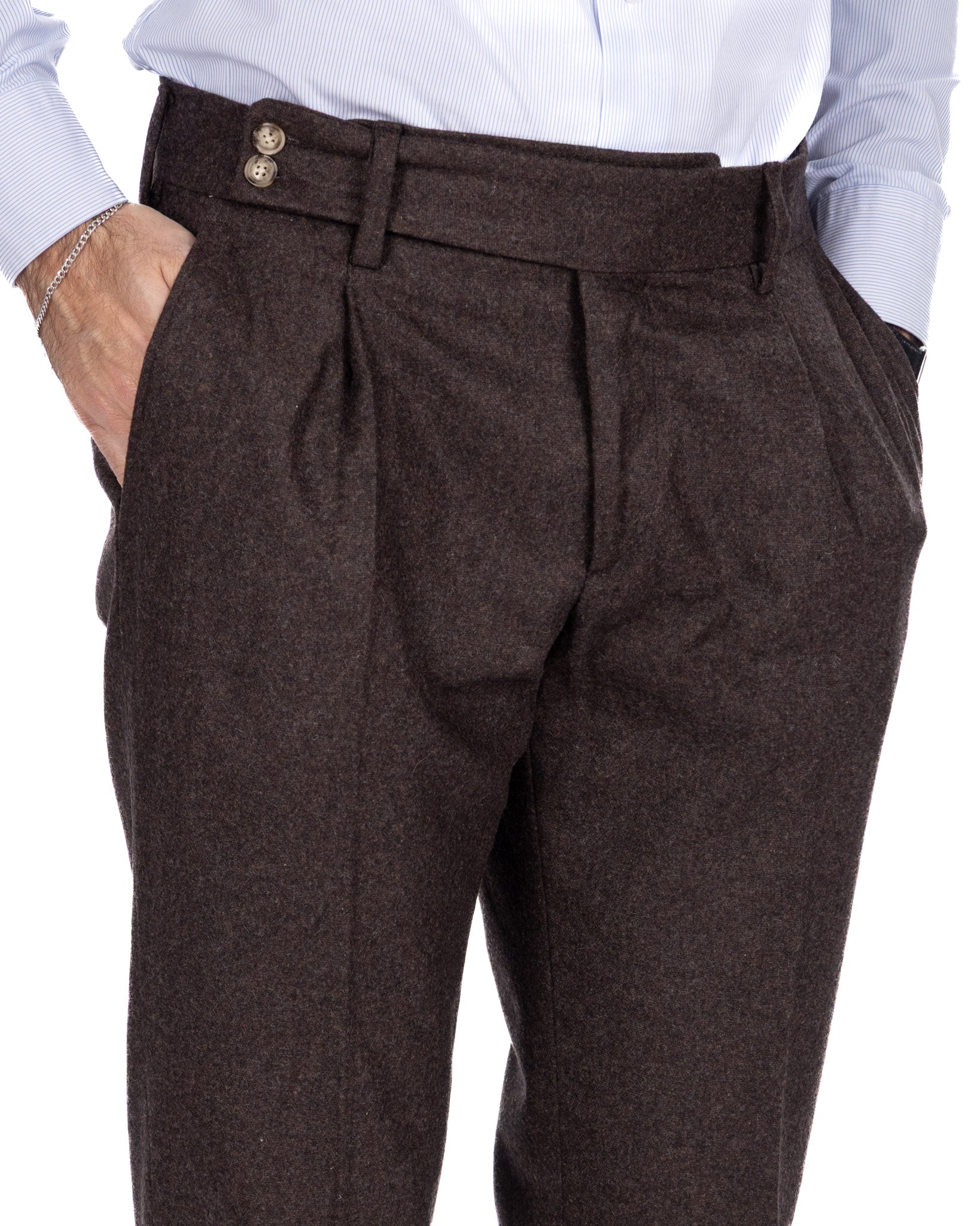 Pantalón Canon de franela marrón oscuro