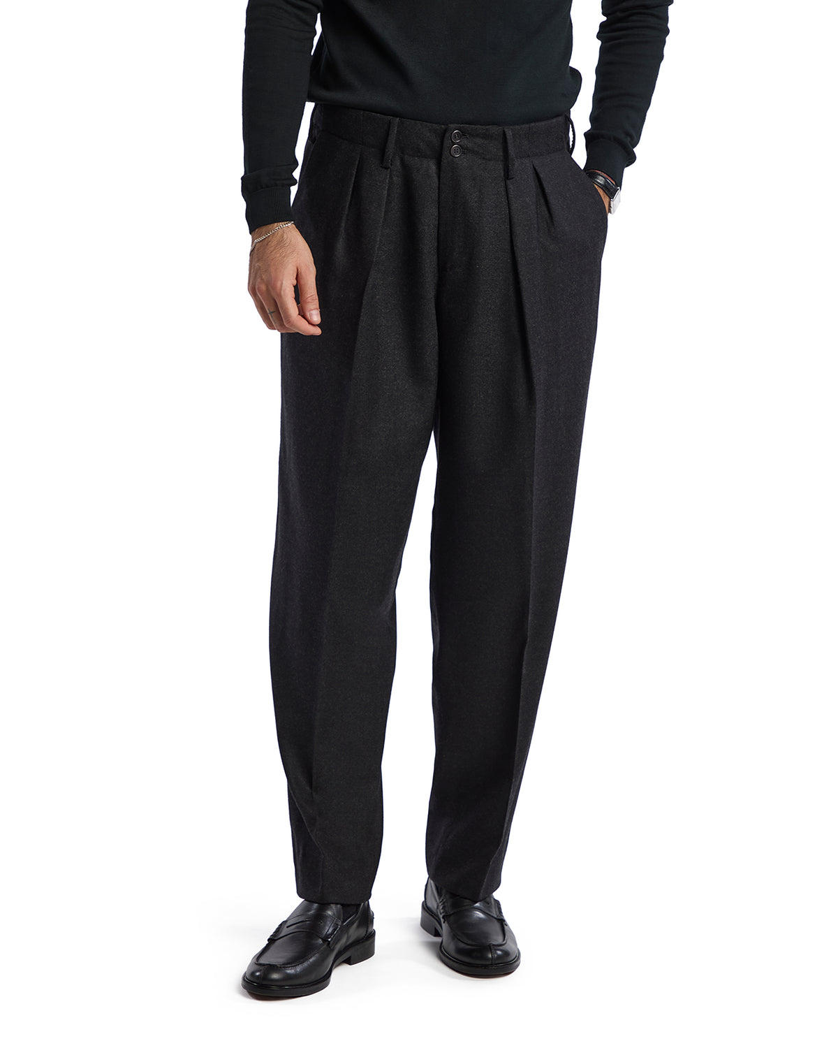 Men's charcoal pleated trousers made from premium wool, featuring a relaxed fit and elegant design.