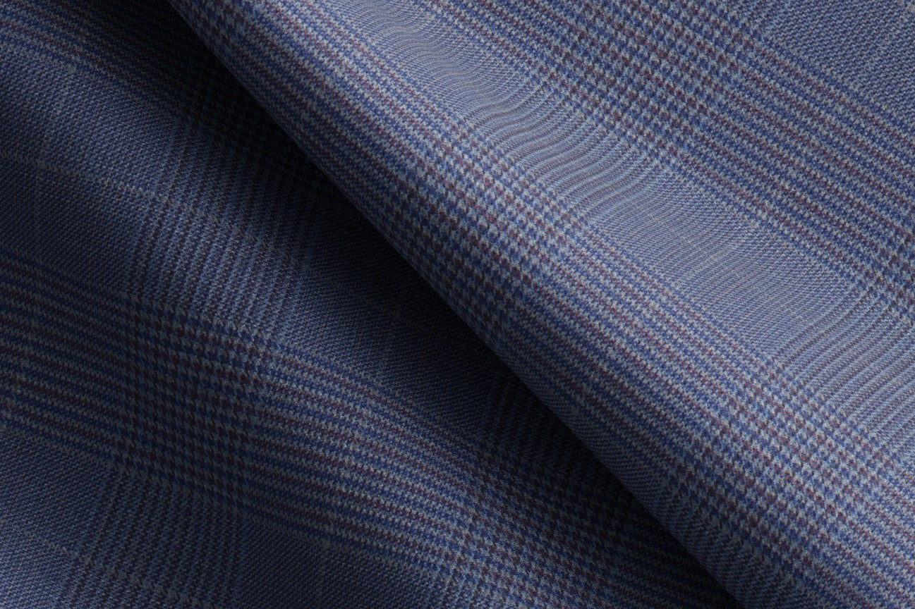 Bespoke suit in 150s blue wool and silk Caccioppoli