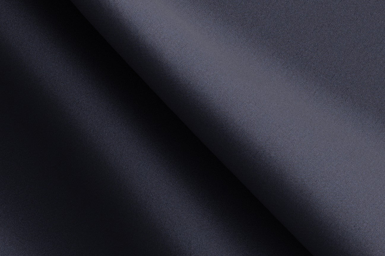 Bespoke suit in 150s blue wool and silk Caccioppoli