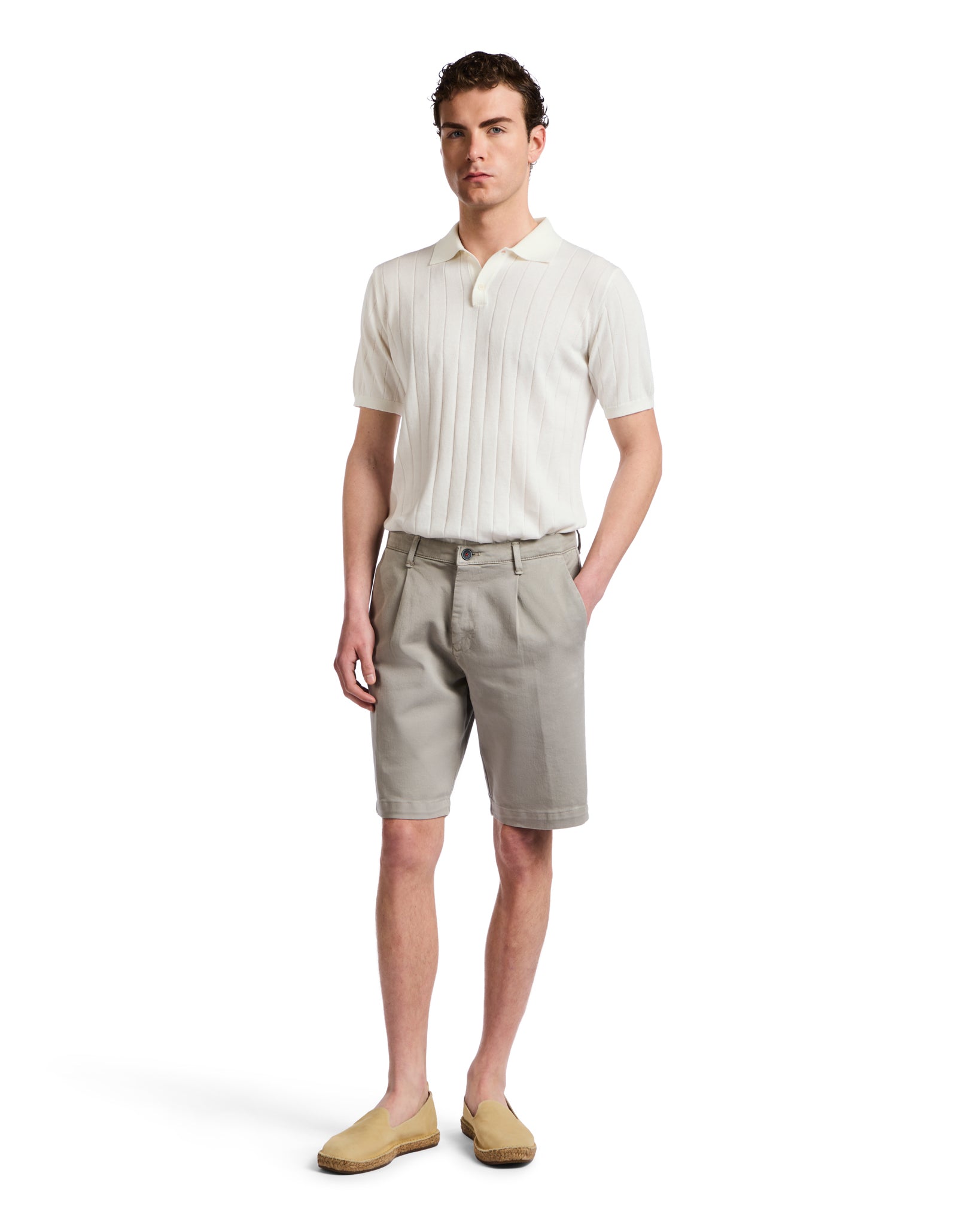 Bermudas Easton con cordón y pinzas