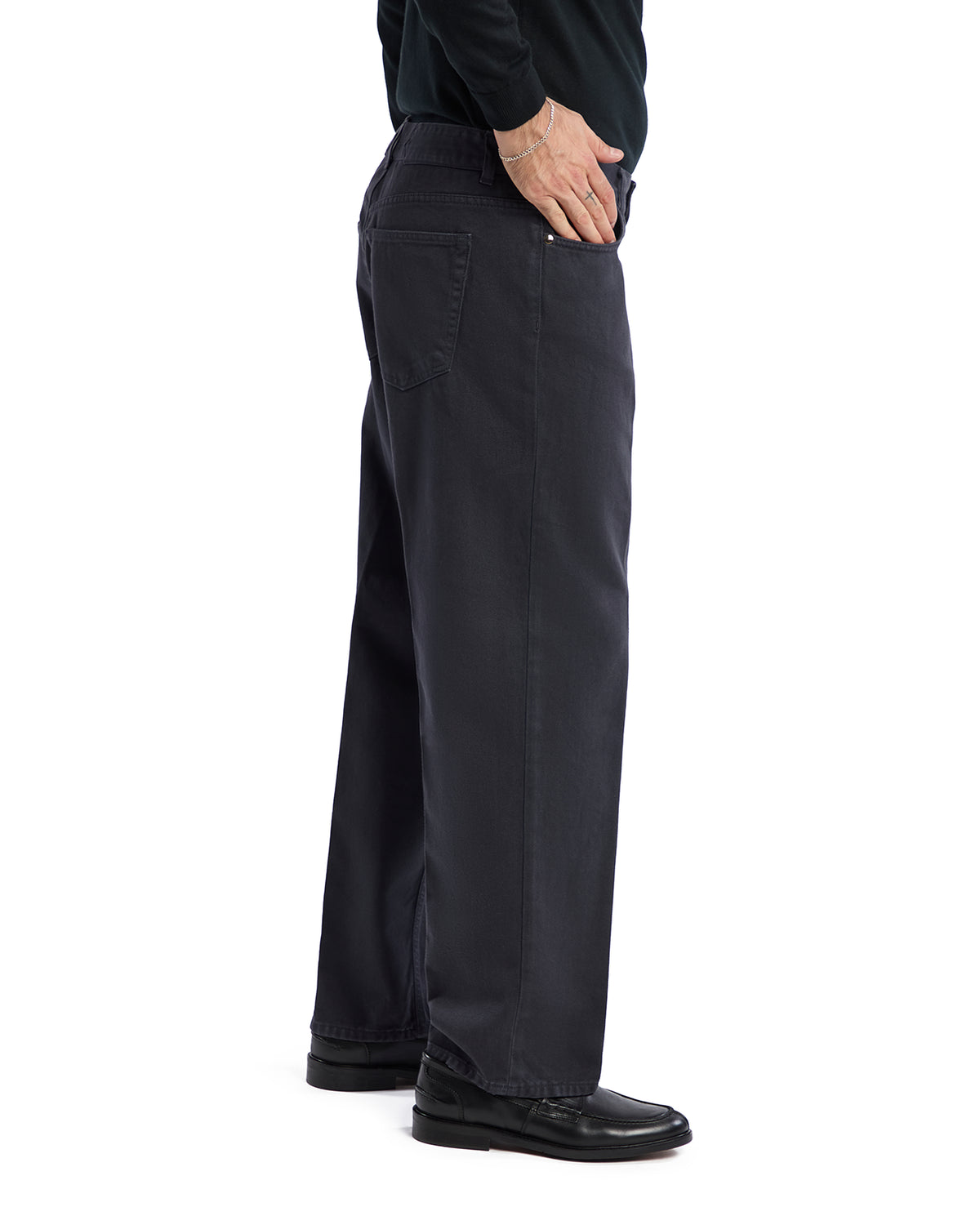 Men's relaxed fit dark gray jeans, made from durable cotton blend, featuring a comfortable elastic waistband.
