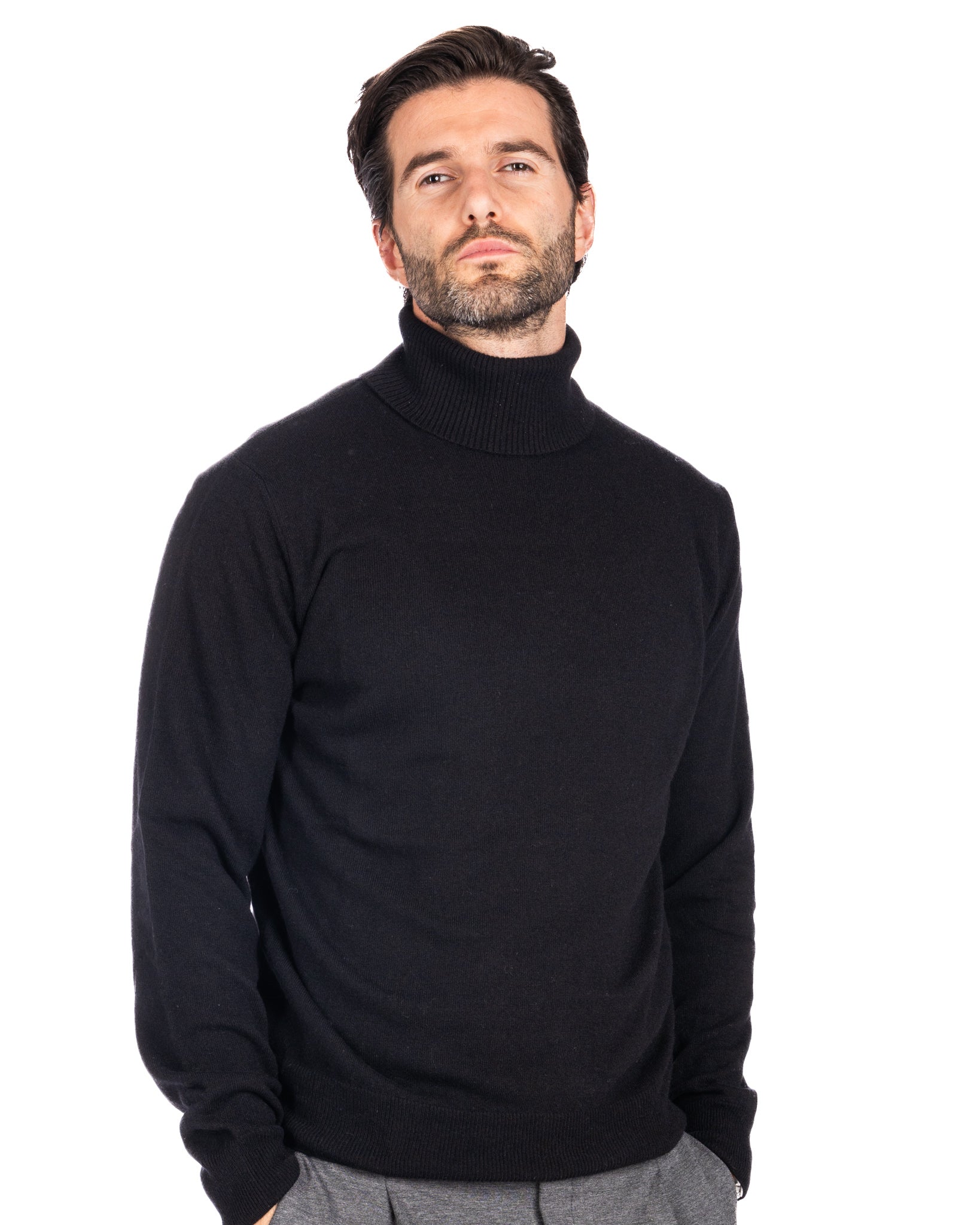 Lee black cashmere blend turtleneck