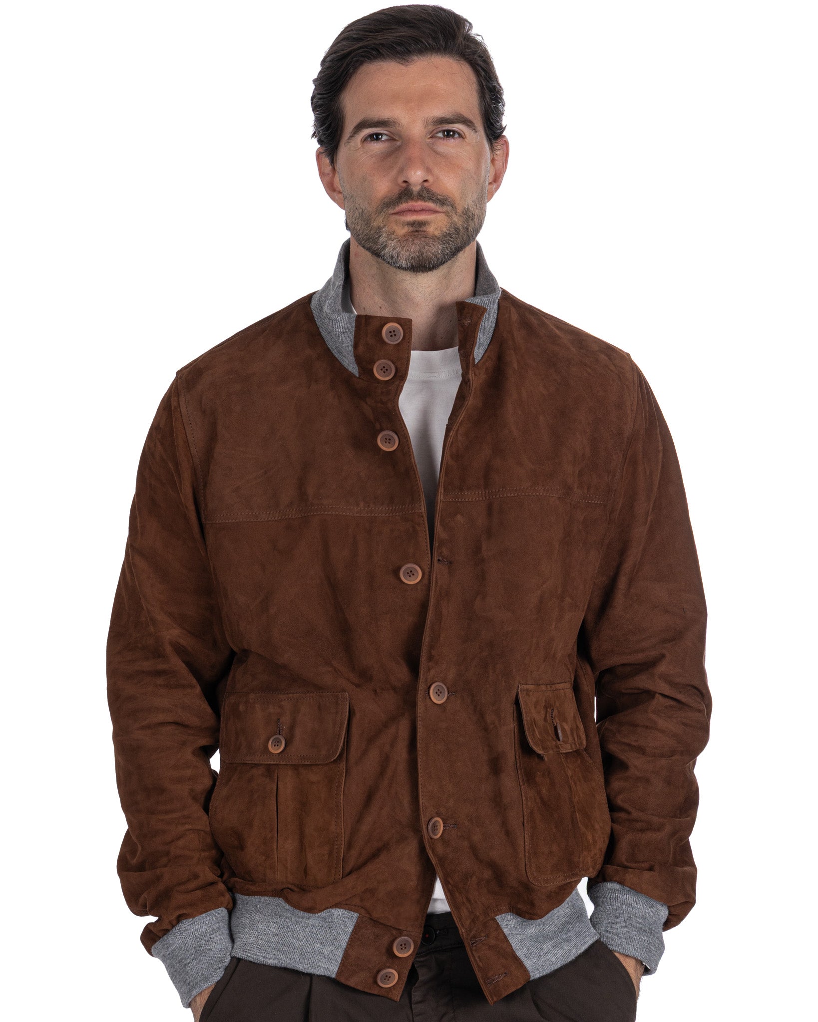 Cazadora bomber abotonada de ante color camel