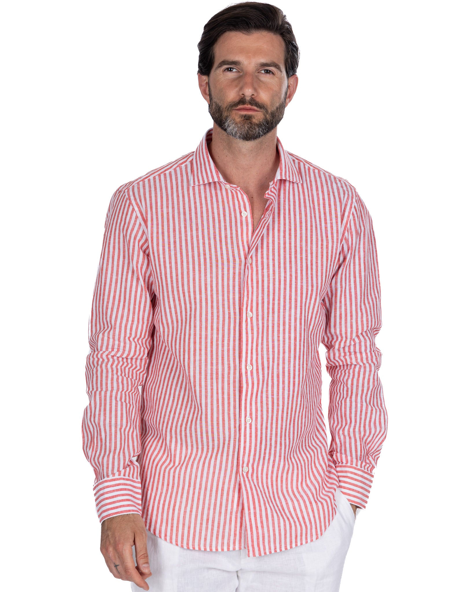 Camisa Cassis de lino y algodón a rayas rojas
