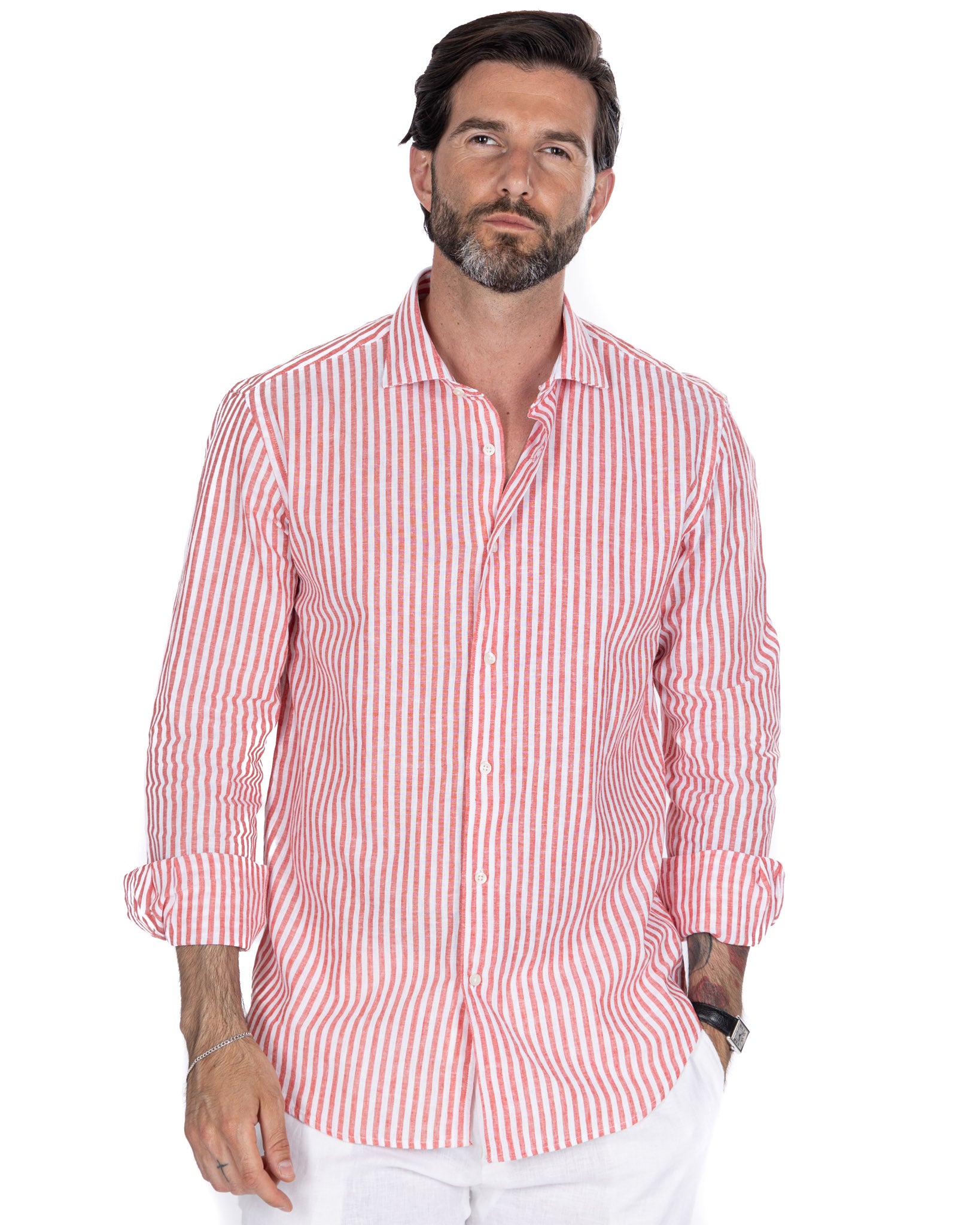 Camisa Cassis de lino y algodón a rayas rojas