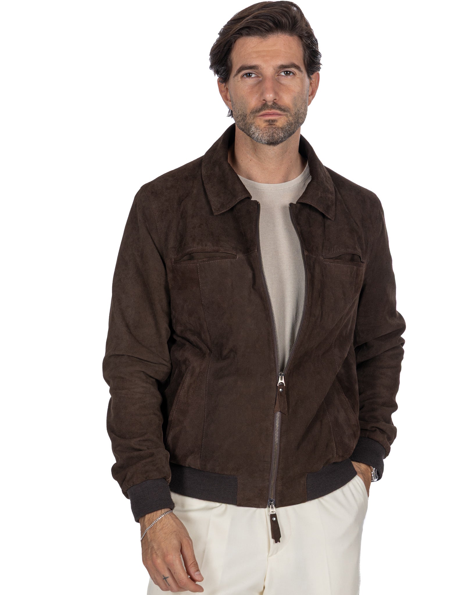 Chaqueta de gamuza marrón con cremallera