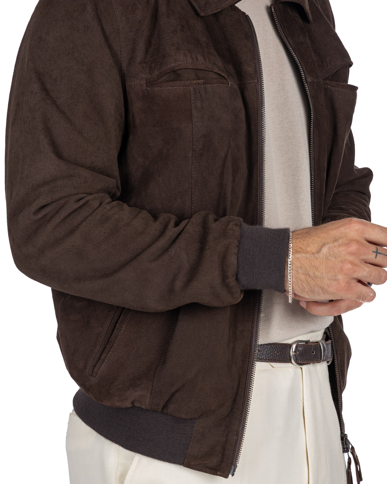 Chaqueta de gamuza marrón con cremallera