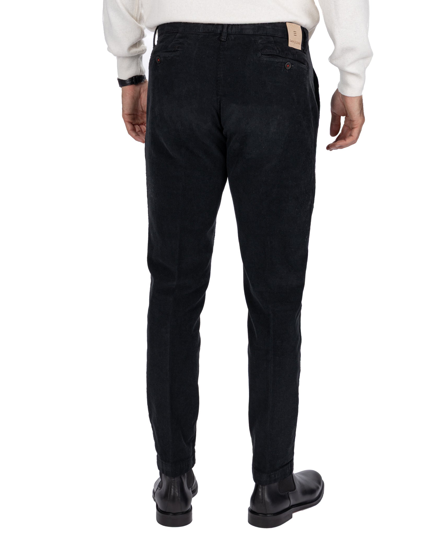 Harlan trousers in black velvet