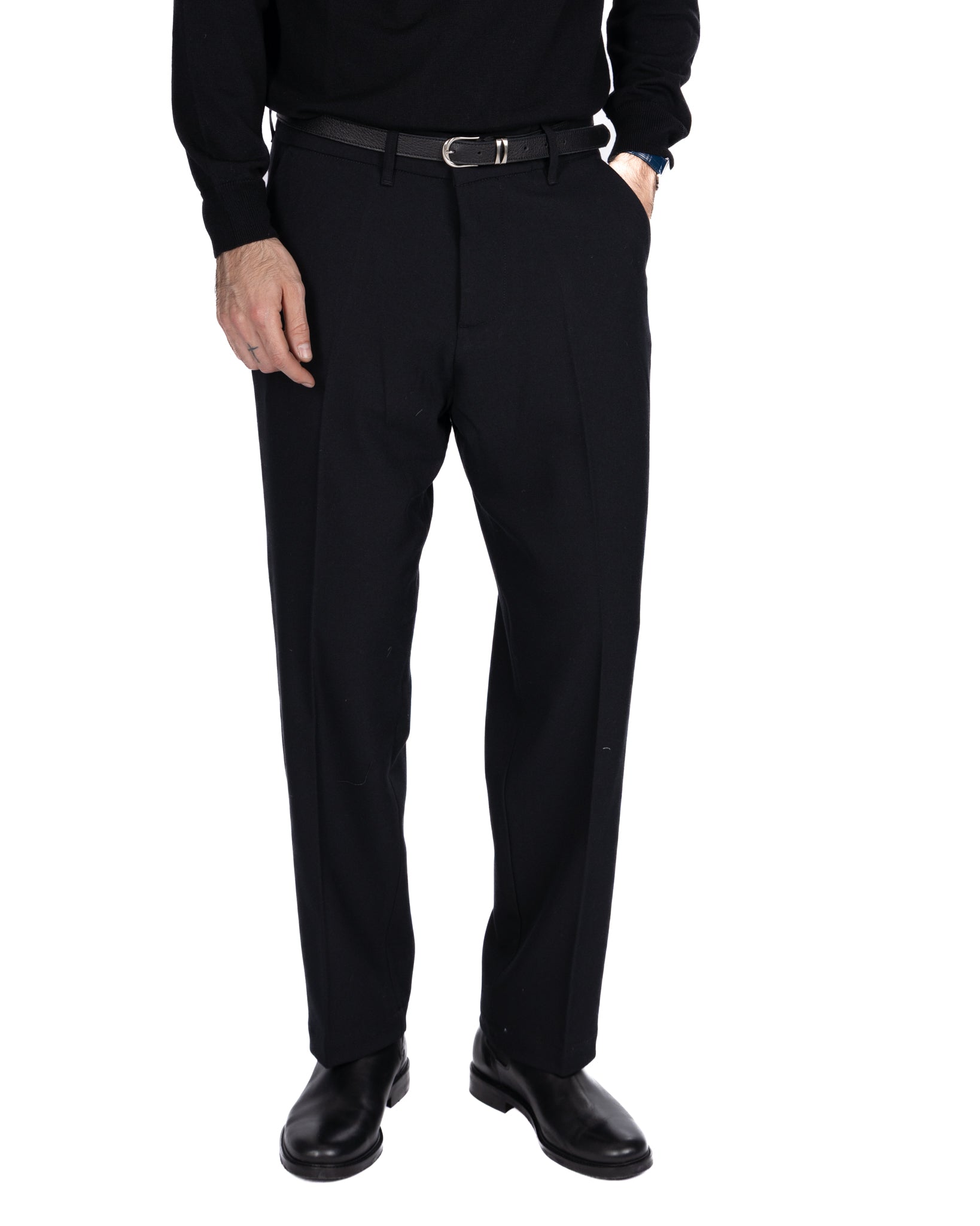 Zeiis black wide trousers