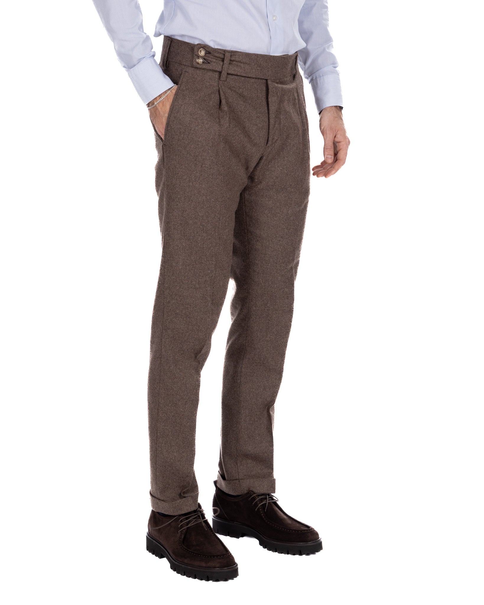 Pantalón Canon de franela color fango