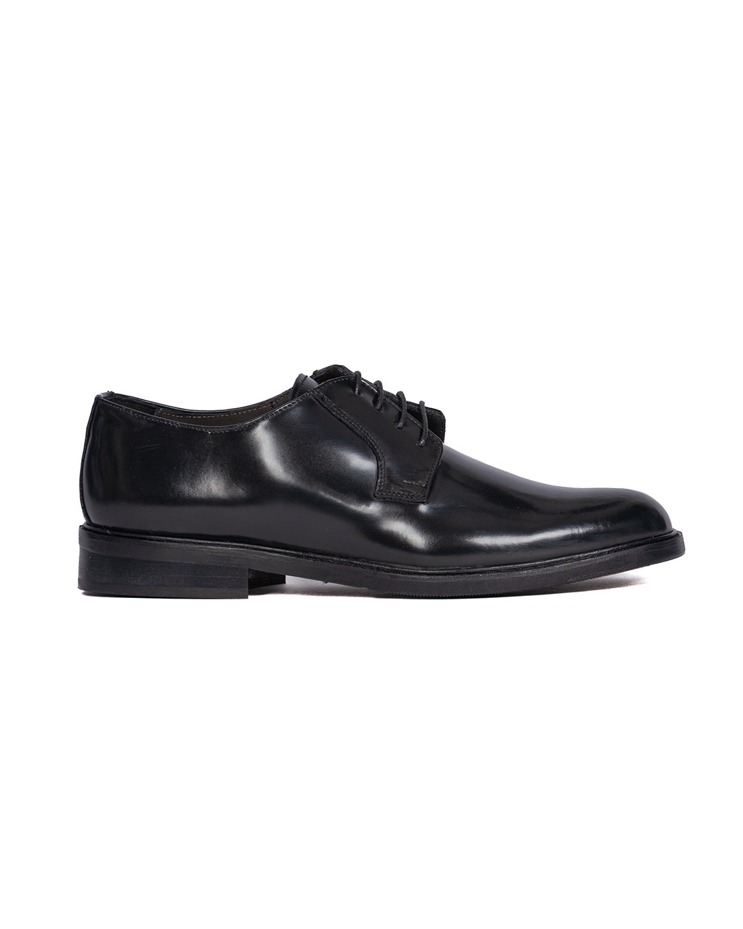 Derby Edgar de cuero negro