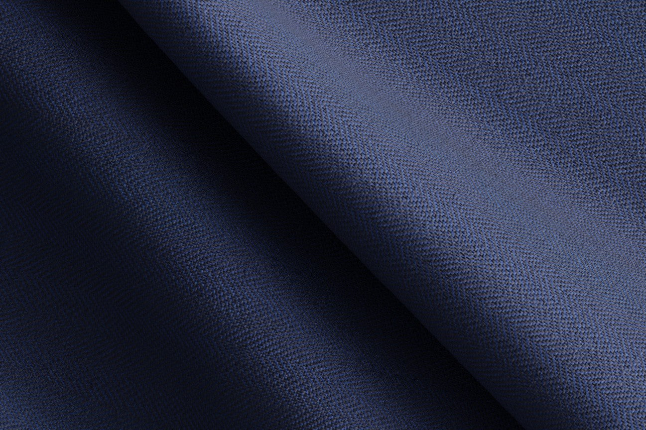 Bespoke suit in 150s blue wool and silk Caccioppoli