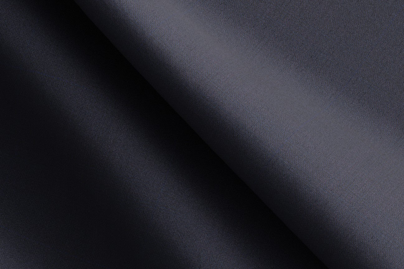 Bespoke suit in 150s blue wool and silk Caccioppoli